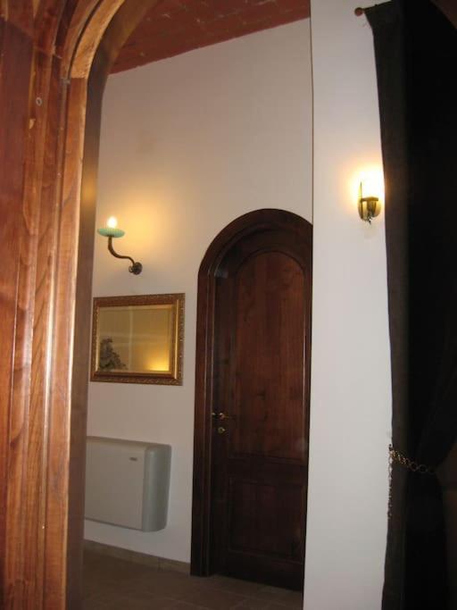 Vivilo Collection - Opera Teather Apartment - Very Central Rome Exterior photo