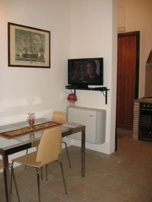 Vivilo Collection - Opera Teather Apartment - Very Central Rome Exterior photo